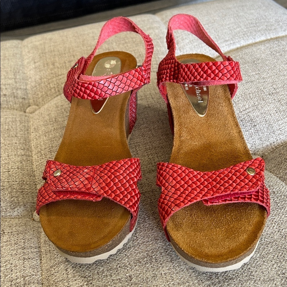 ERIC MICHAEL PIEL NATURAL RED TEXTURED LEATHER  STRAPS,  WEDGE SANDALS  SZ 40